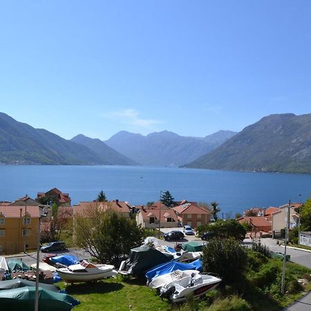 Apartments Dobrisa Kotor Eksteriør billede